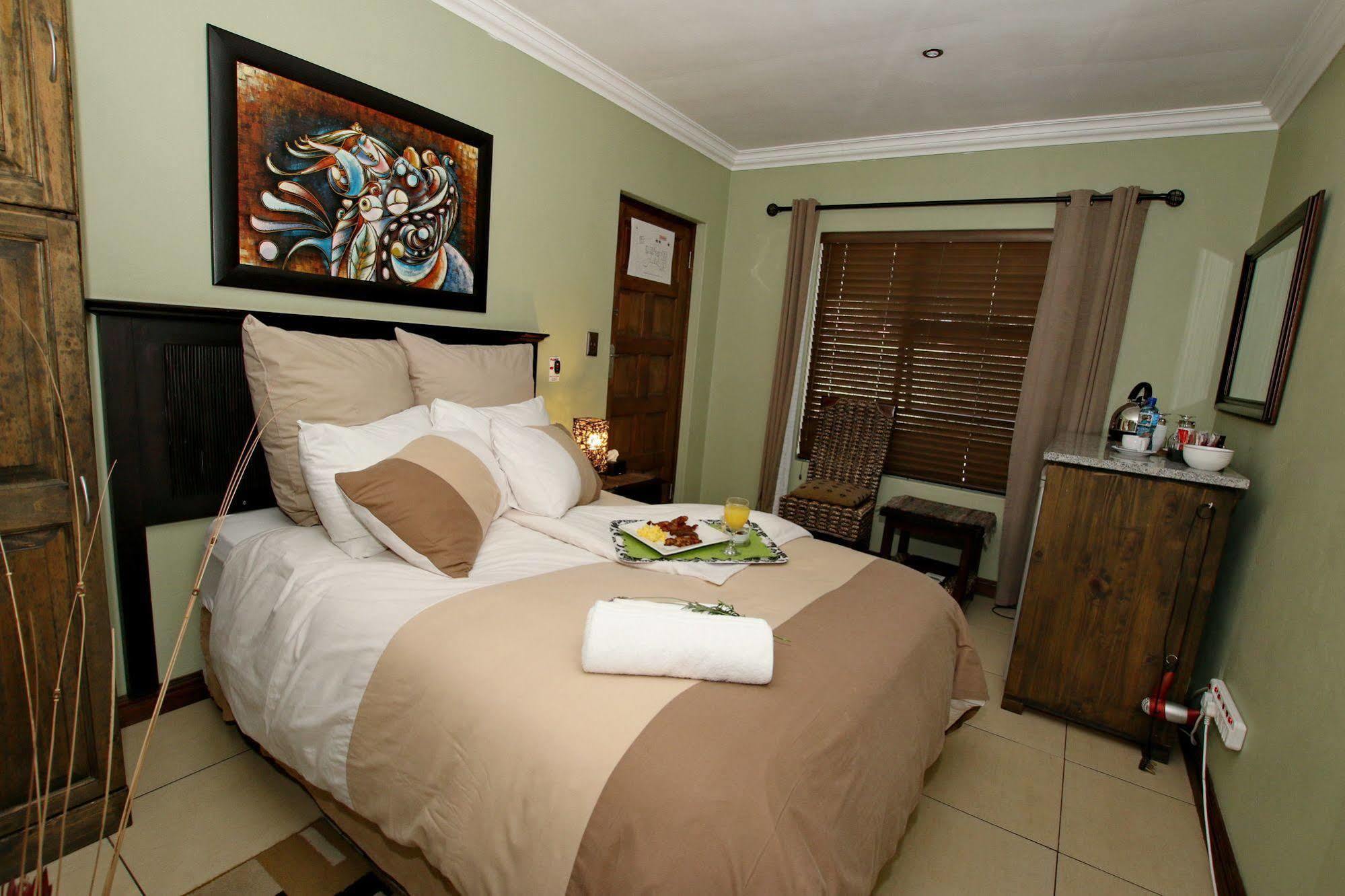 Summer Garden Guest House Benoni Exterior photo