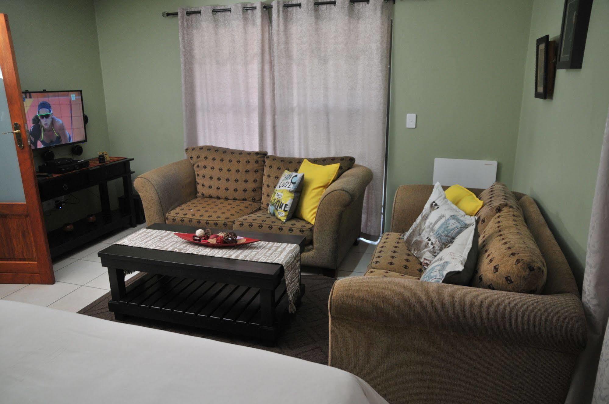 Summer Garden Guest House Benoni Exterior photo