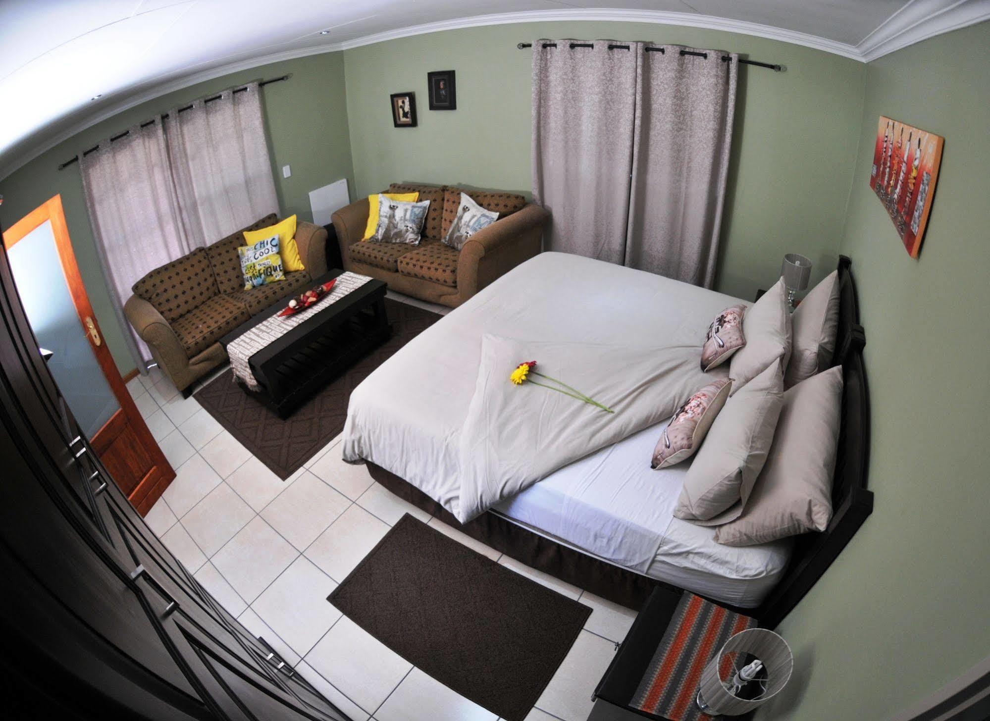 Summer Garden Guest House Benoni Exterior photo