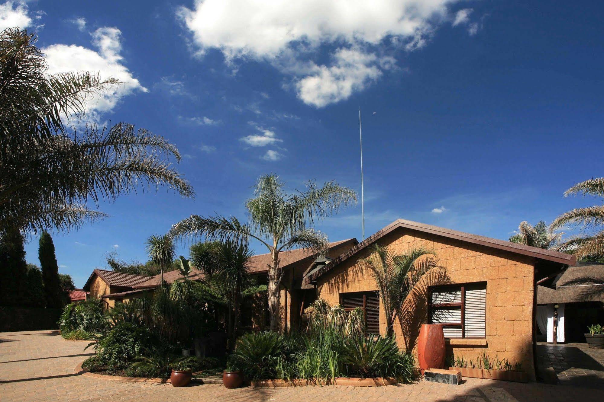 Summer Garden Guest House Benoni Exterior photo